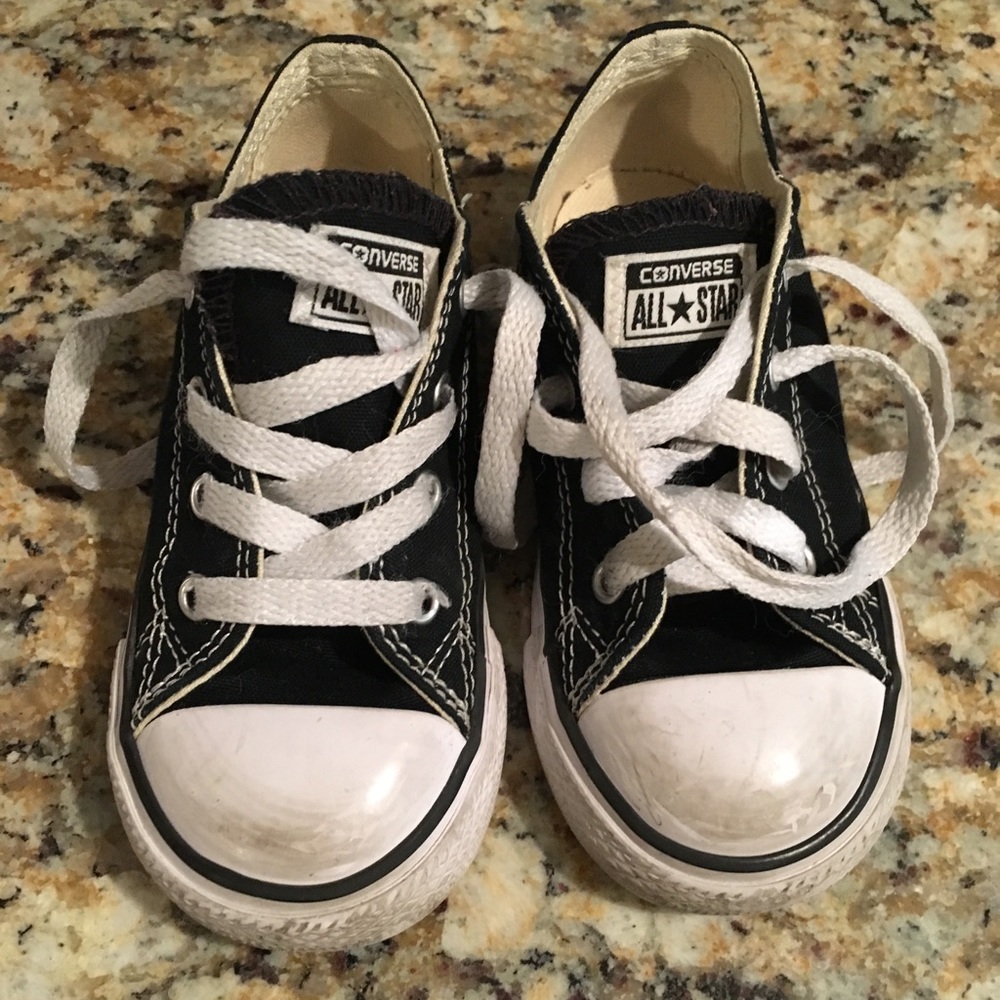 Converse Chuck Taylors Black